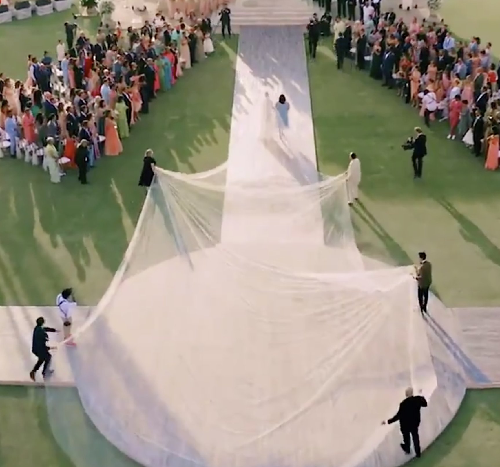 priyanka chopra wedding veil