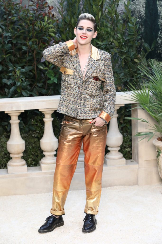 Kristen Stewart Chanel : Photocall - Paris Fashion Week - Haute Couture Spring Summer 2019