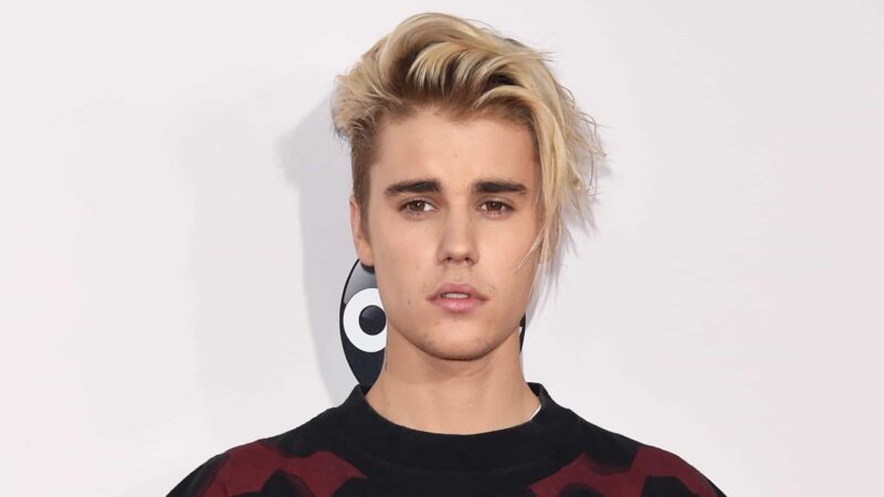 Justin Bieber2015 American Music Awards - Arrivals