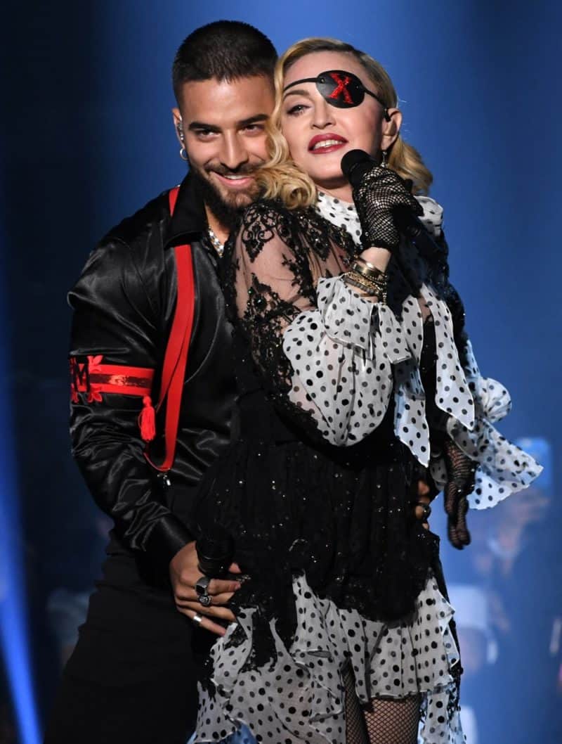 madonna-maluma-and-holograms-perform-medellin-at-billboard-music