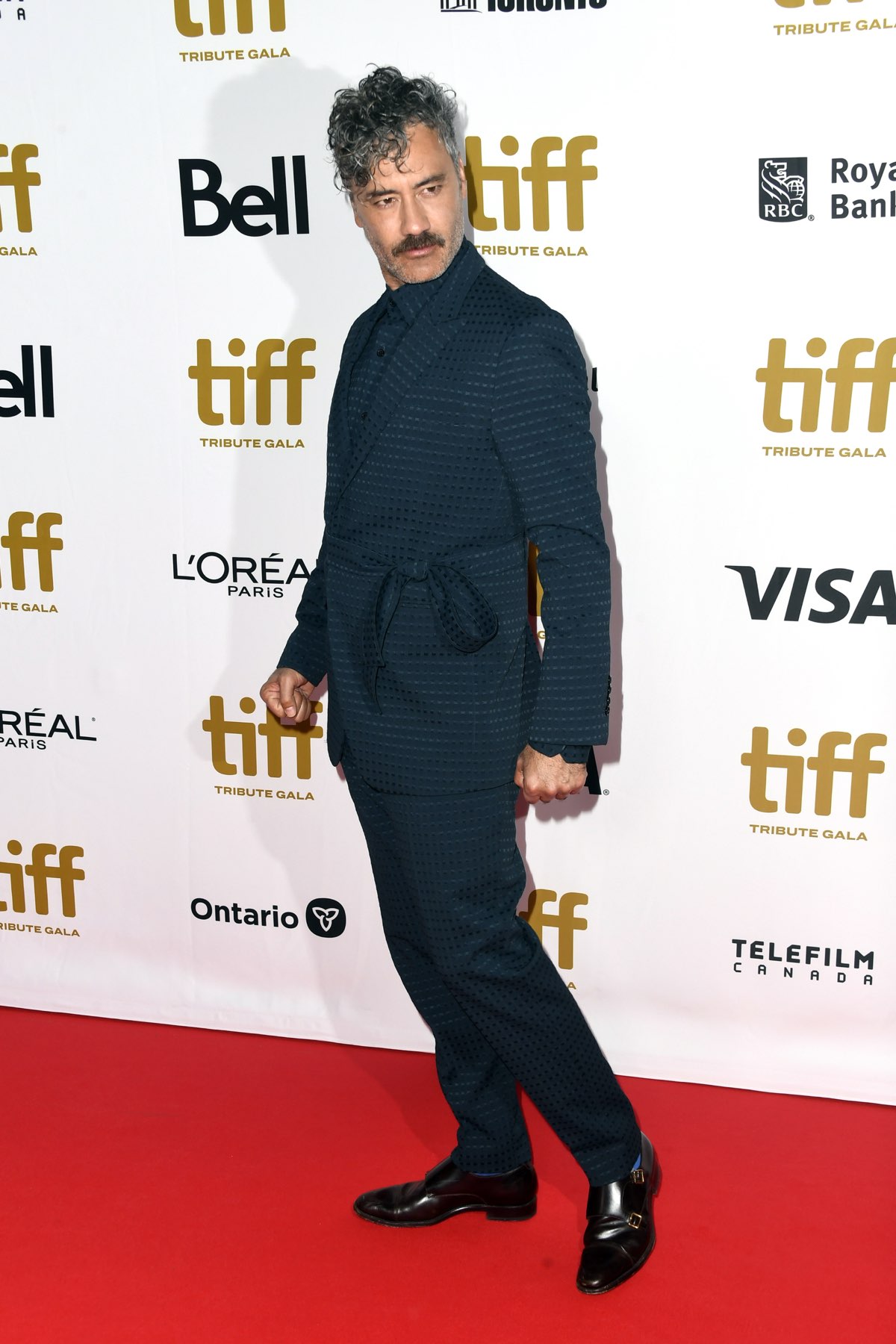 Red Carpet Recap: Charlie Hunnam, Paul Wesley, Daniel Radcliffe, Joe ...