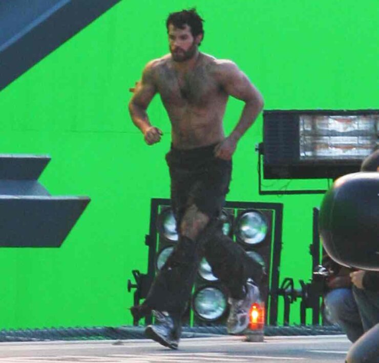 A Shirtless Henry Cavill On The Set Of 'Man Of Steel'