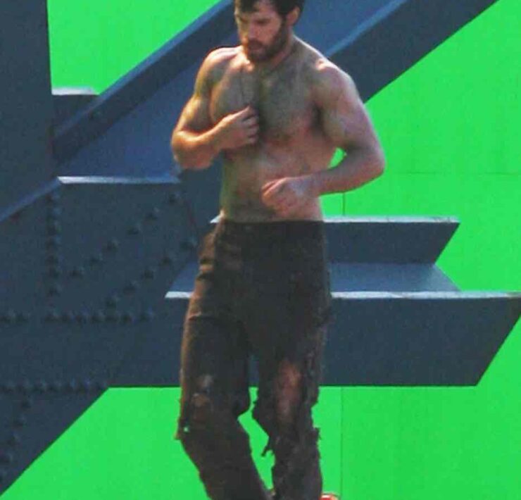 A Shirtless Henry Cavill On The Set Of 'Man Of Steel'