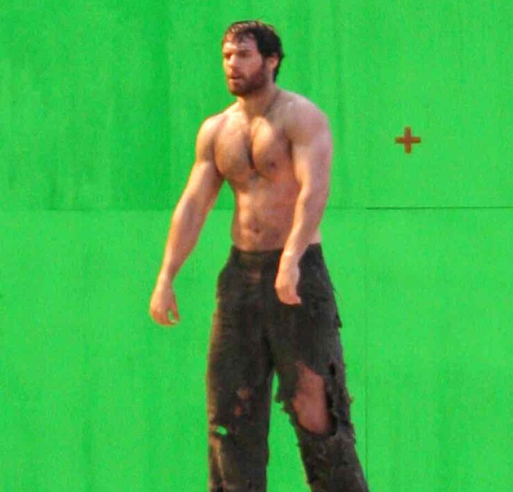 A Shirtless Henry Cavill On The Set Of 'Man Of Steel'