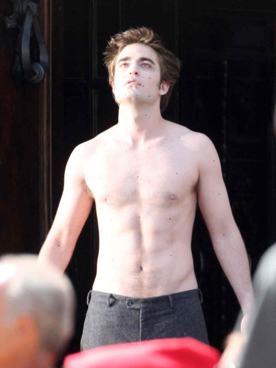 Robert Pattinson has is shirtless moment while filming Twilight Saga: New M...