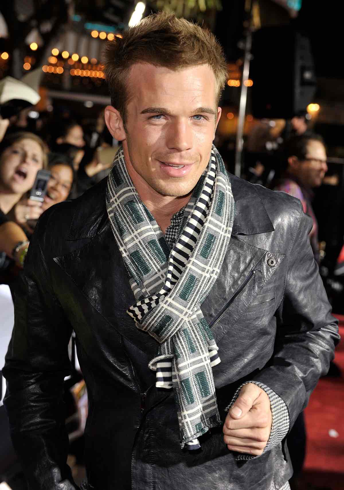 Premiere Of Summit Entertainment's "Twilight" - Arrivals