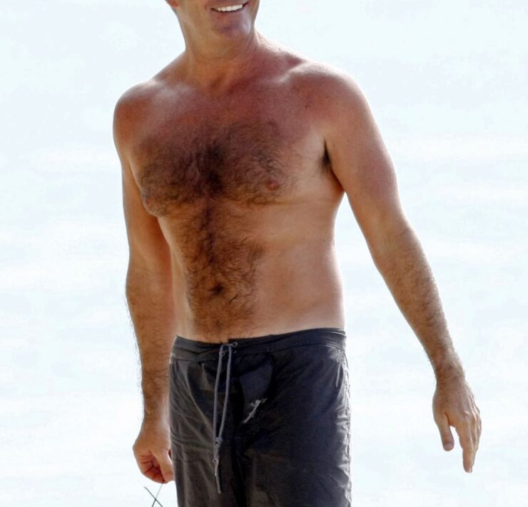 Simon's Beach Bod