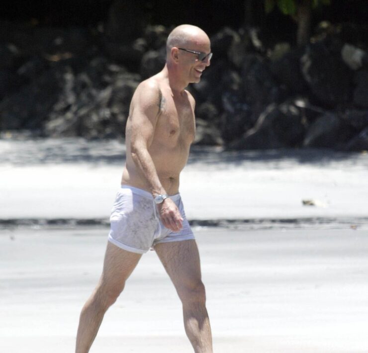 Bruce Willis & Brooke Burns in Costa Rica