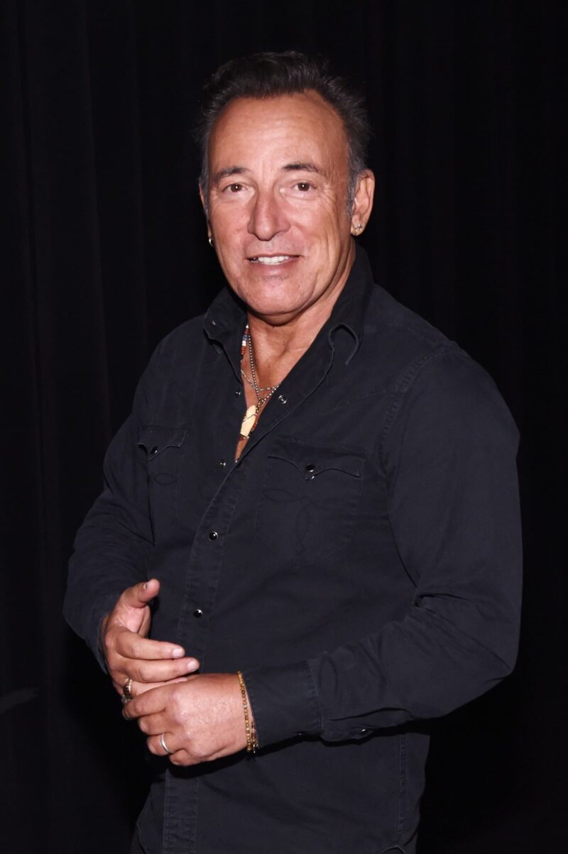 Bruce Springsteen Wants Donald Trump to 'Put On a Fucking Mask ...