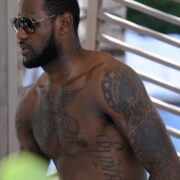 2010 Shirtless Male Celebrity Photo Roundup