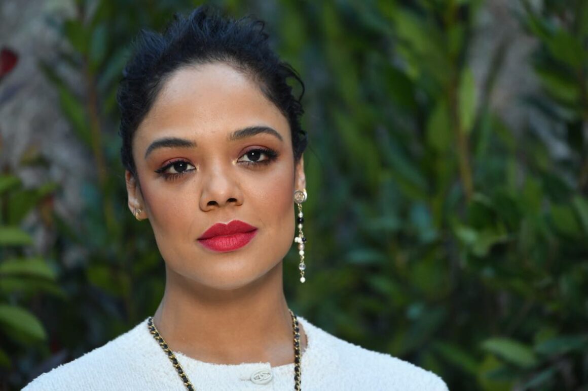 Tessa Thompson Chanel : Front Row - Paris Fashion Week - Haute Couture Spring Summer 2019