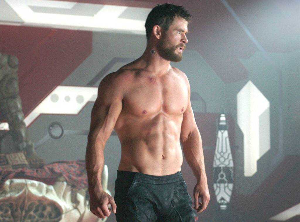 Chris Hemsworth shirtless