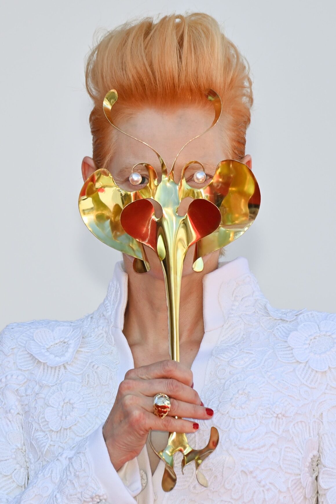 Tilda Swinton Took Face Masks to a Whole Other Level at Venice Film ...