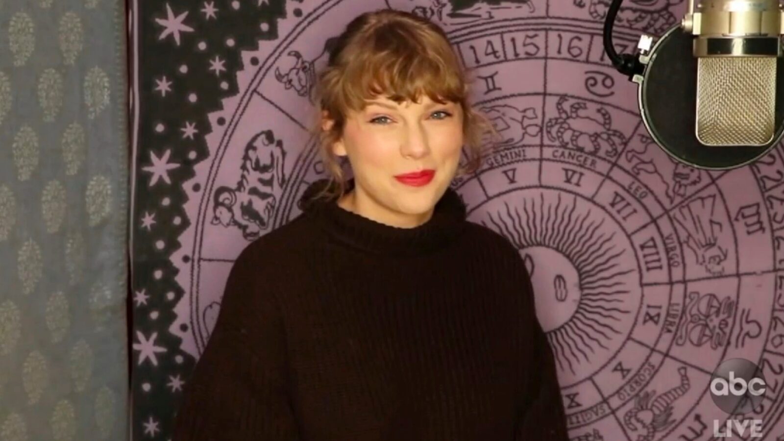 Taylor Swift skipped the AMAs because she's re-recording her old albums and more headlines 6 Taylor Swift 2020 AMAs