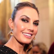 Elizabeth Chambers sages her home amid Armie Hammer's social media scandal