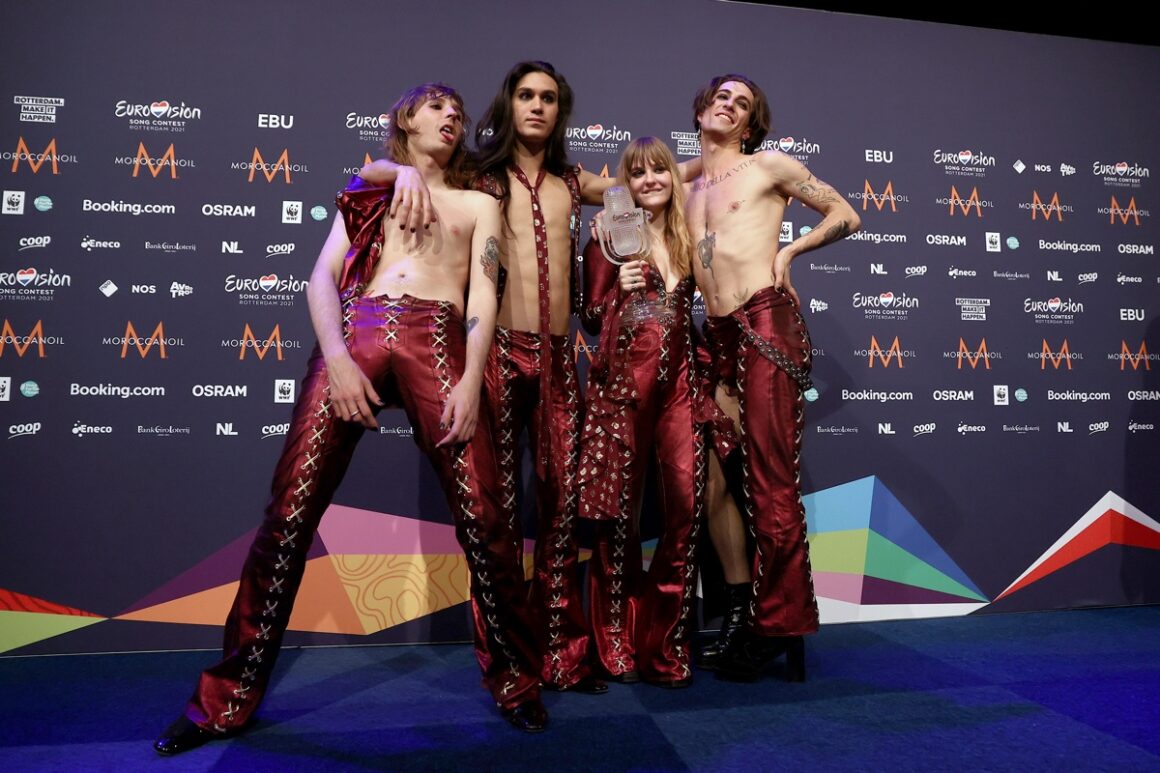 Italian Rock Band Maneskin Who Won Eurovision Denies Using Cocaine On Live Tv And Singer Offers To Take Drug Test