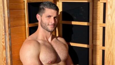 Meet Instagram Hottie Roberto J. Portales – Socialite Life
