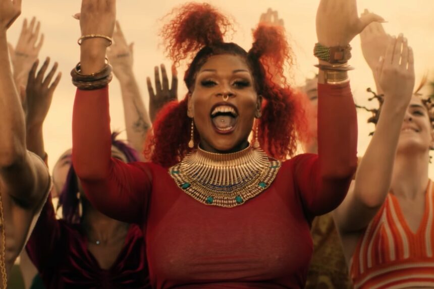 Peppermint’s Birthday Present to Janet Jackson 