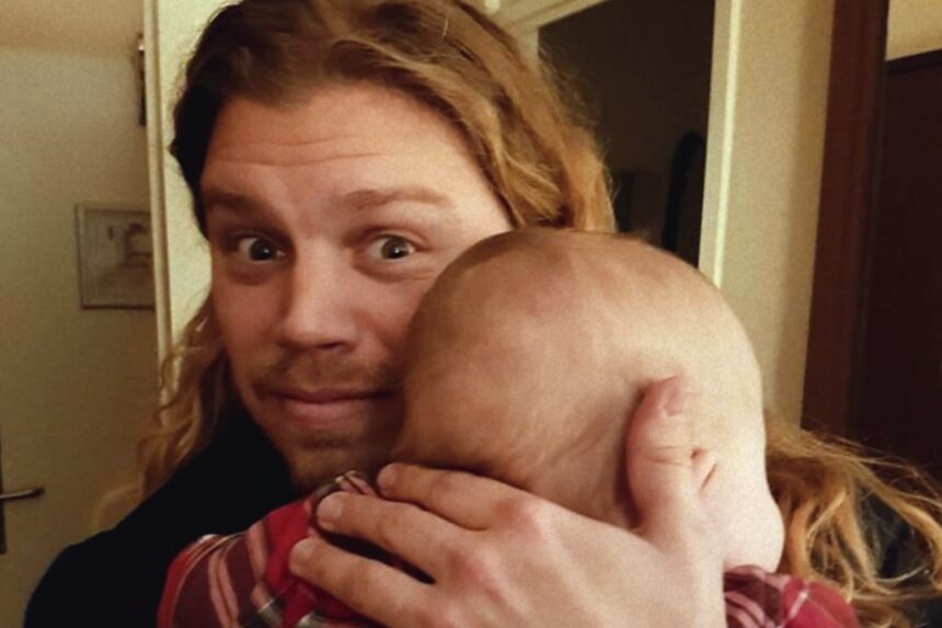 The_Man_with_1000_Kids_n_S1_E1_00_16_14_07