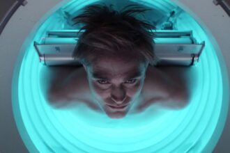 Robert Pattinson Mickey 17 trailer