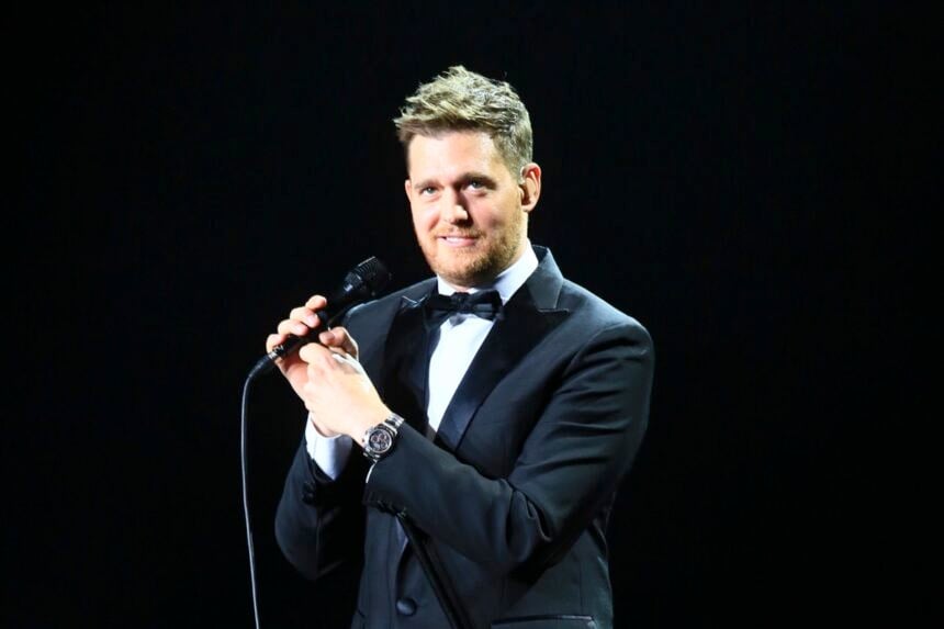 Michael Buble fascinates fans at Shanghai concert