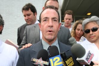 Lohan Family at Court