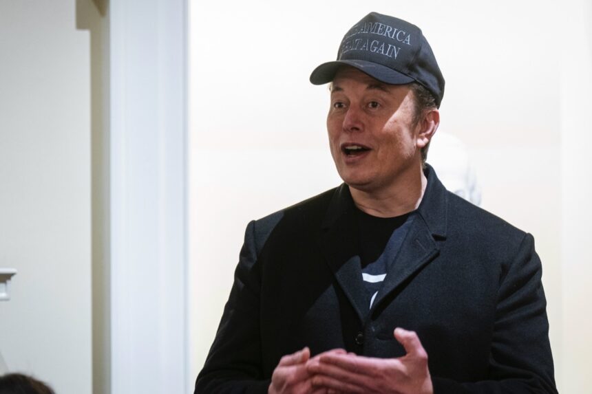 Elon Muus - Trump Chairs A Meeting Of His Cabinet