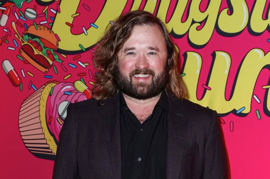 Haley Joel Osment Los Angeles Premiere Of 'Drugstore June'
