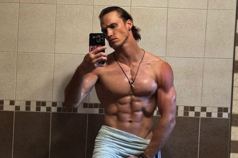 Male Model Monday: Kovacs Mate, Owen Lindberg, Charlie Taylor, and more