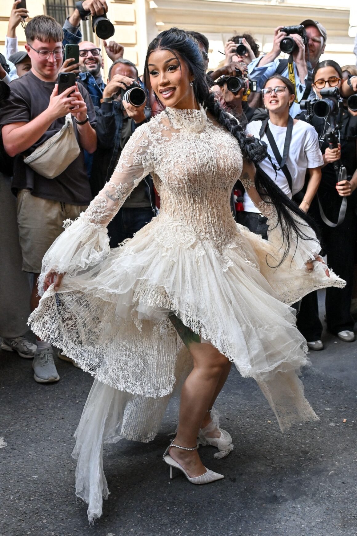 Paris Fashion Week - Haute Couture Fall Winter 2025/2026 - Ashi Studio - Outside Arrivals