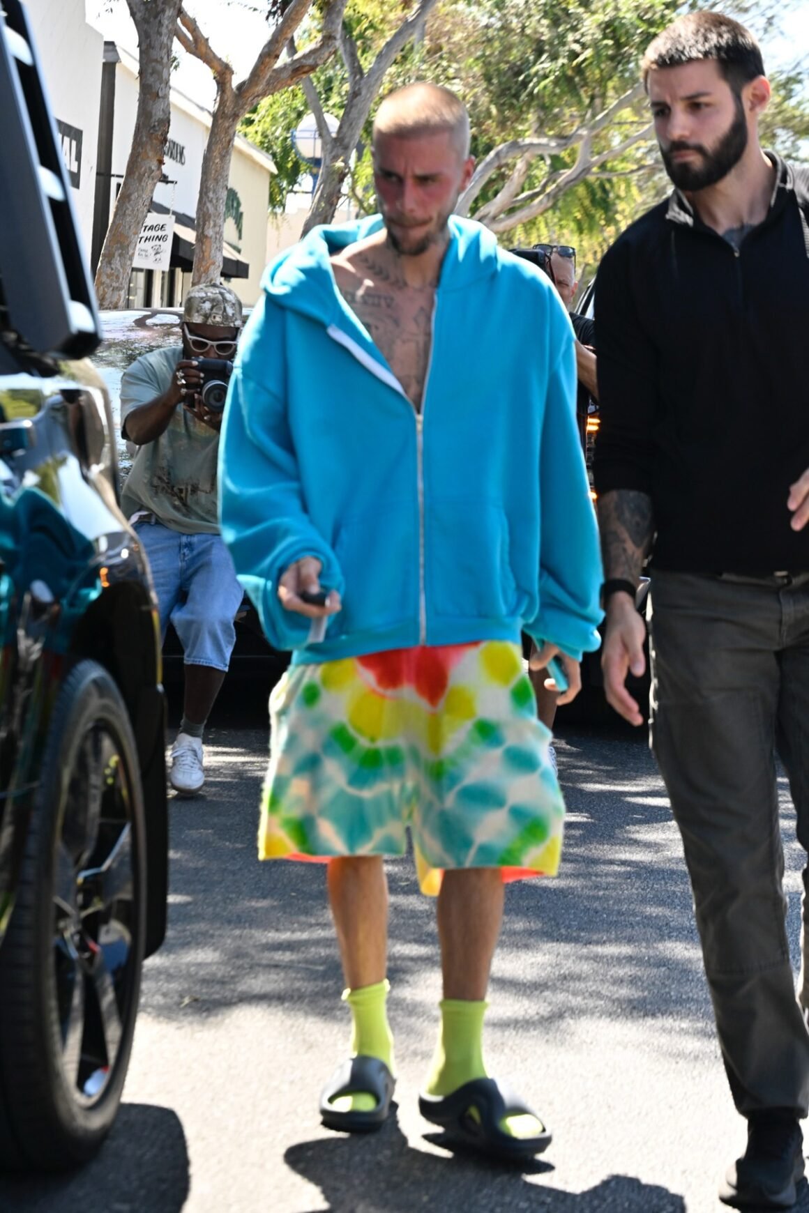Justin Bieber out in Los Angeles