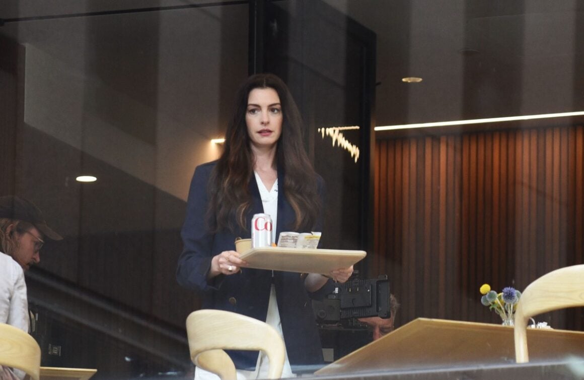 Anne Hathaway And Stanley Tucci Film 'The Devil Wears Prada Two' In New York