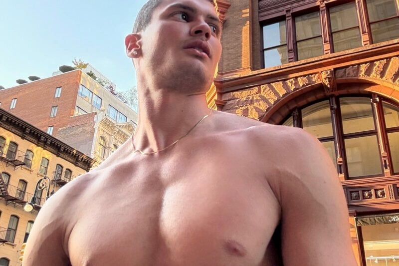 Male Model Monday: Brandon Good, Henrique Fraga, Christian Hogue, and more