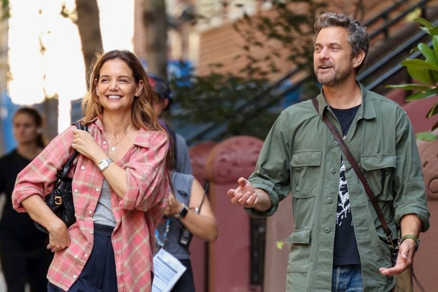 Katie Holmes And Joshua Jackson Filming On The 'Happy Hour' Set In New York City
