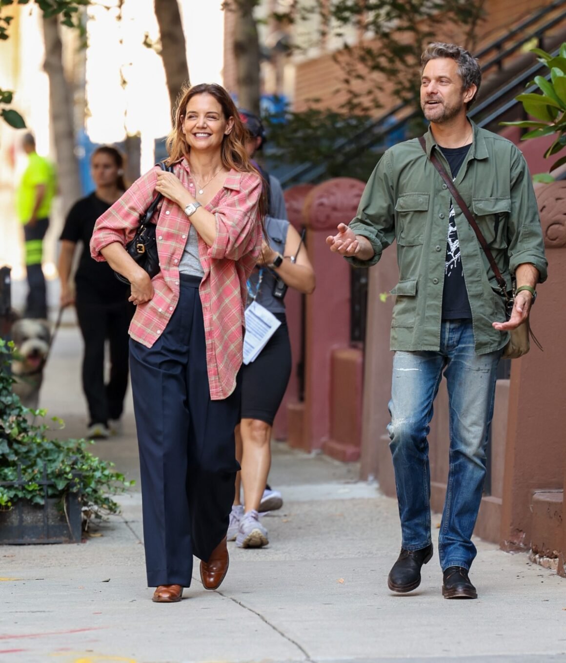Katie Holmes And Joshua Jackson Filming On The 'Happy Hour' Set In New York City