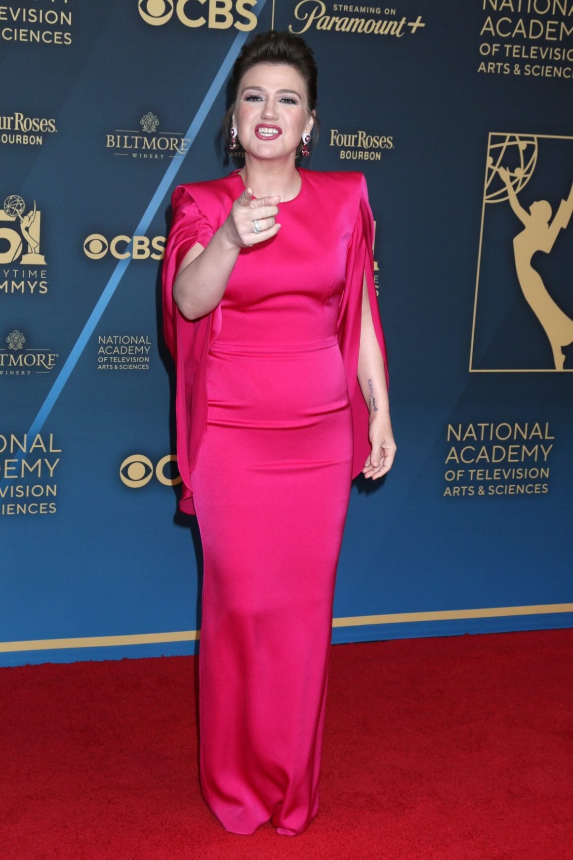 Kelly Clarkson 51st Daytime Emmy Awards - Los Angeles