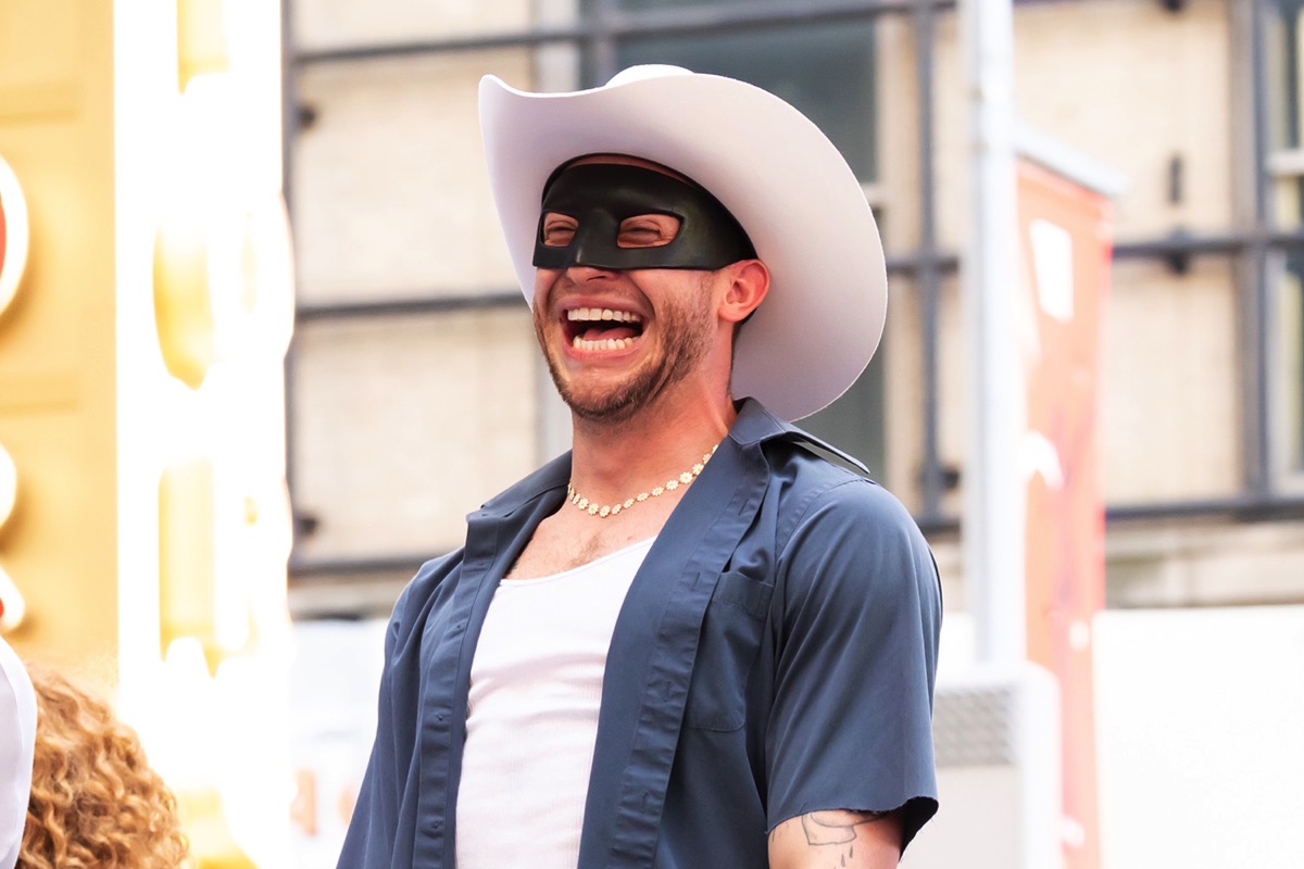 Celeb Snaps: Orville Peck, Rihanna, Seal, Jannik Sinner, and more