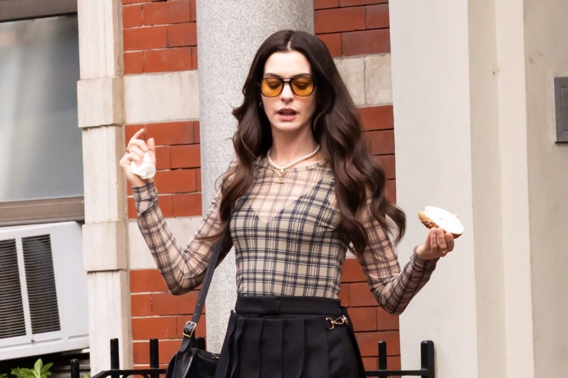 Anne Hathaway had the perfect response to falling down stairs on Devil Wears Prada 2 set