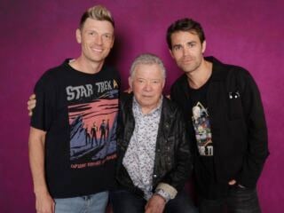 Nick Carter hangs out with William Shatner and Paul Wesley