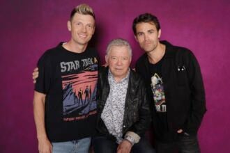 Nick Carter hangs out with William Shatner and Paul Wesley
