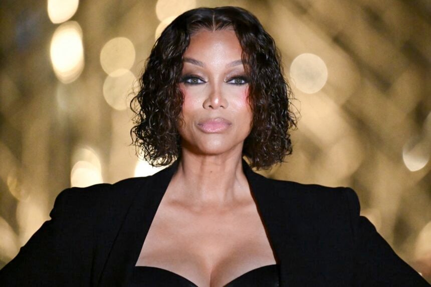 Tyra Banks Le Grand Diner Du Louvre in Paris