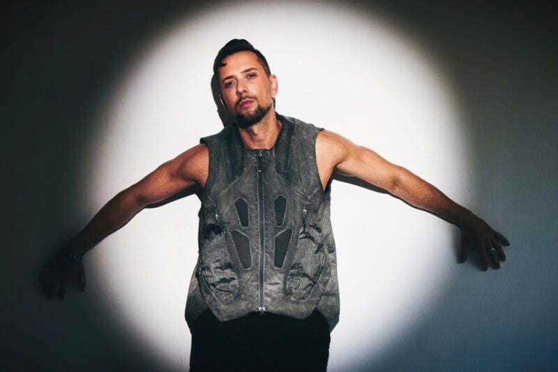 David Hernandez bares his soul and turns pain into purpose with ‘feel it all’