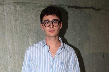 Noah Schnapp Paris Fashion Week Mens Spring/Summer 2024 - Alexandre Mattiussi - Front Row