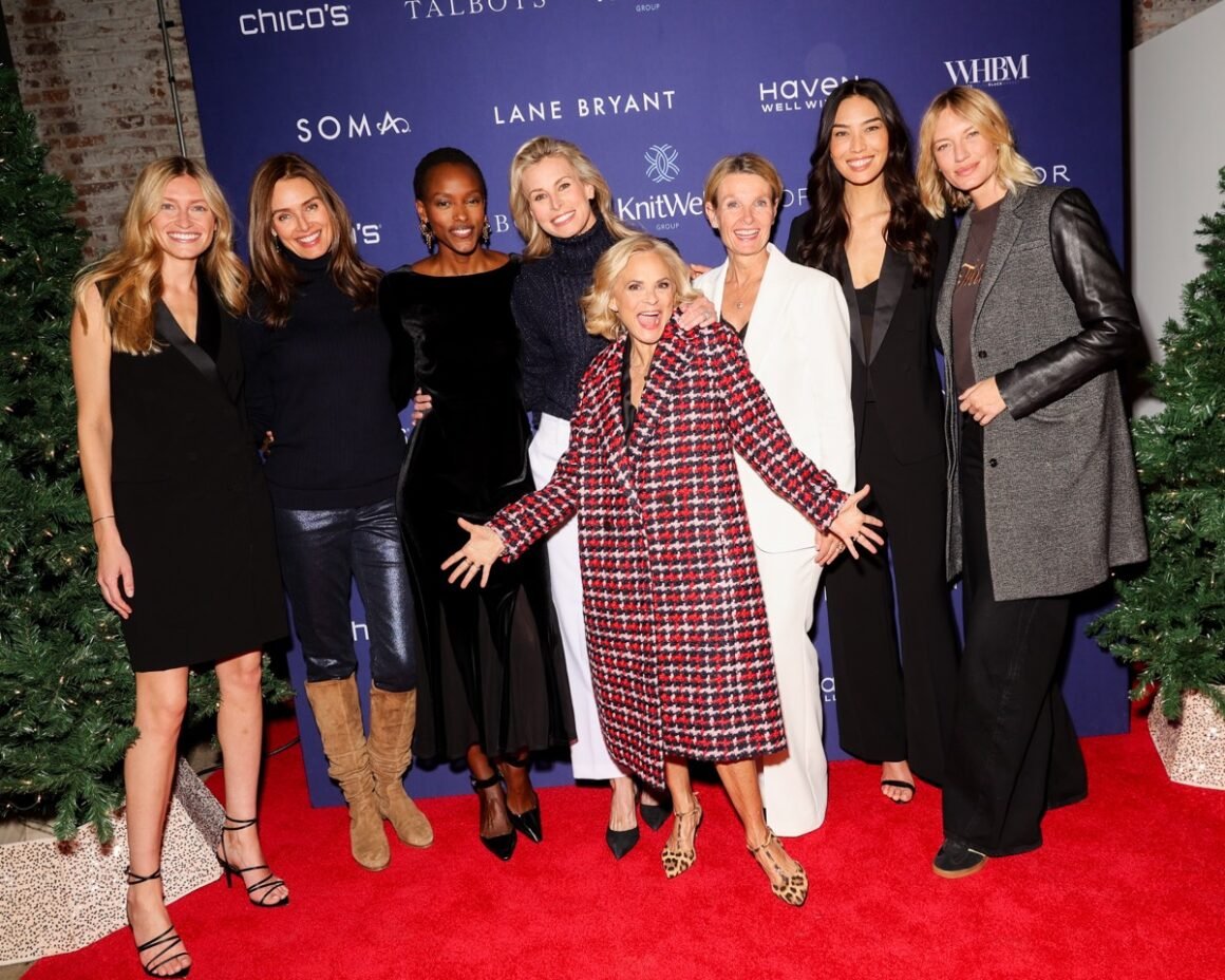 Knitwell Group - 3rd Annual Holiday House