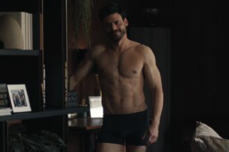 François Arnaud in Heated Rivalry