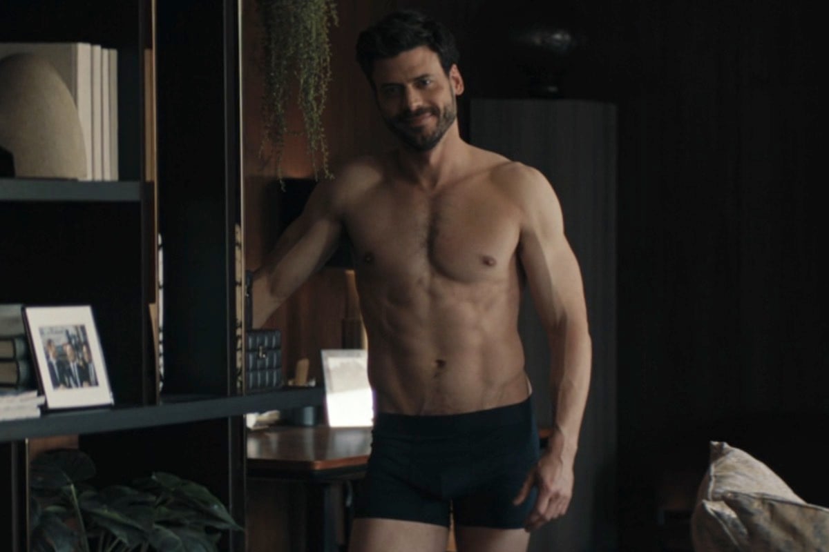 François Arnaud reveals he shot “two days” of sex scenes cut from Heated Rivalry