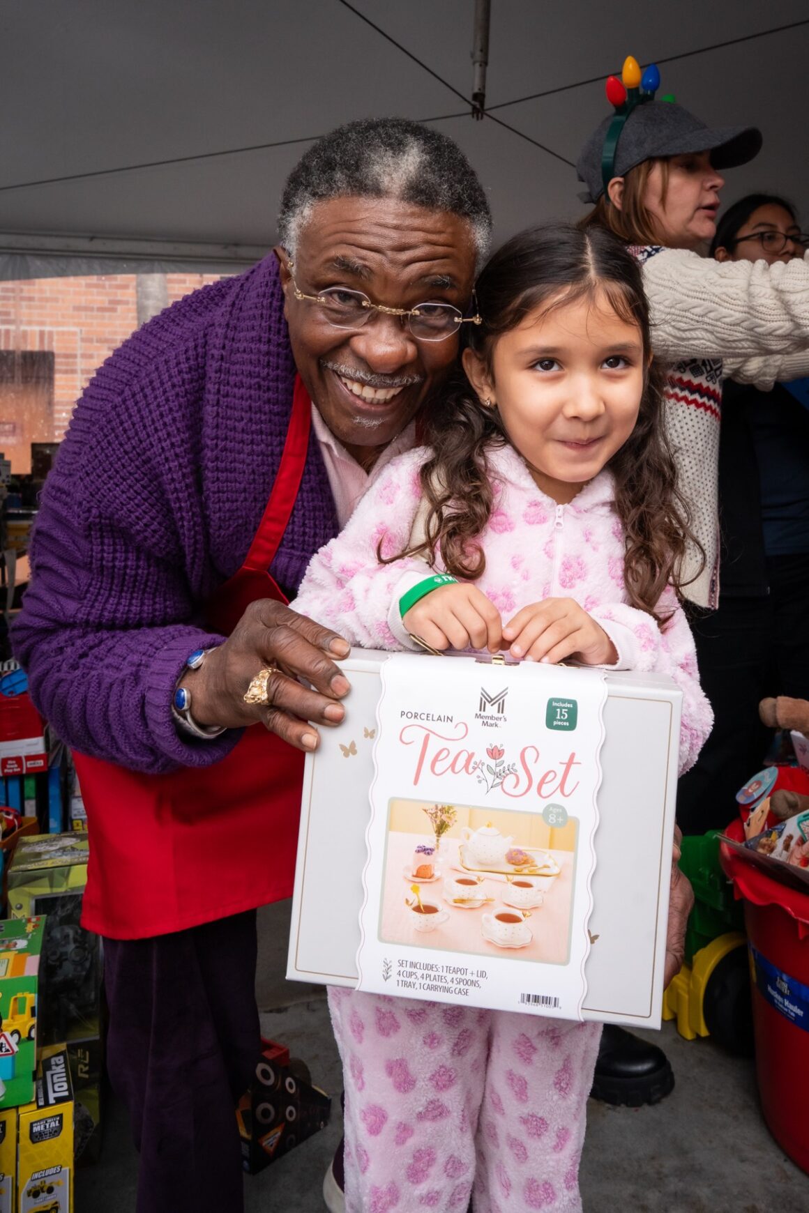 Luskin Orthopedic Institute for Children Toys & Joy Holiday Celebration