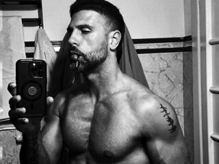 Instahottie 12112025