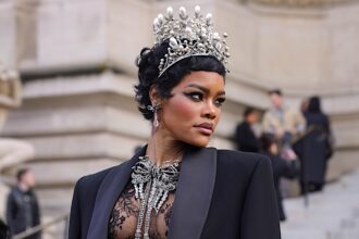 Paris Fashion Week: Haute Couture Spring/Summer 2026 - Schiaparelli - Outside Arrivals