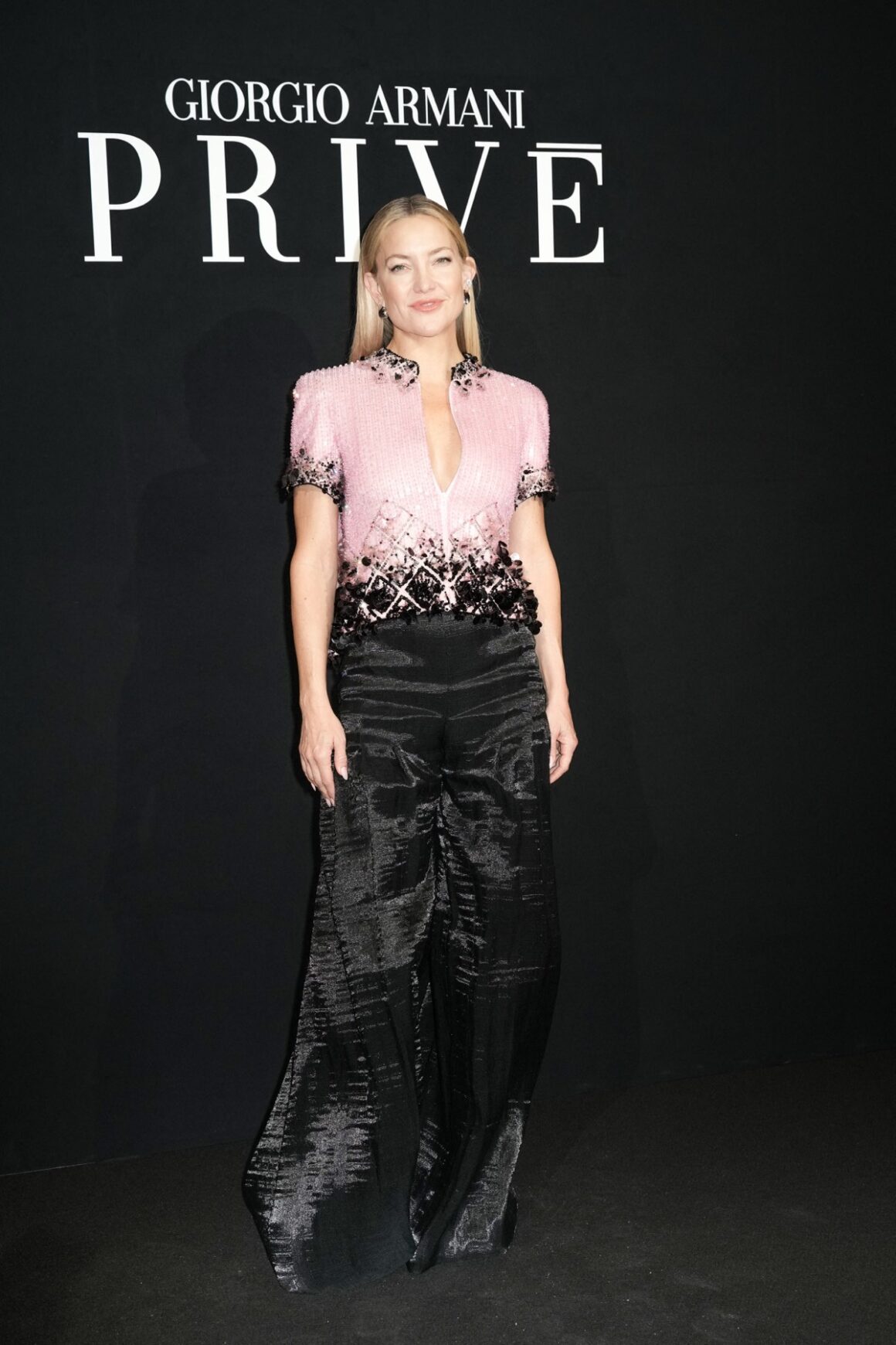 Paris Fashion Week: Haute Couture Spring/Summer 2026 - Giorgio Armani Prive - Inside Arrivals